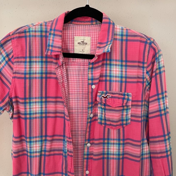 ✨Hollister Pink Plaid Shirt✨ - Picture 3 of 8